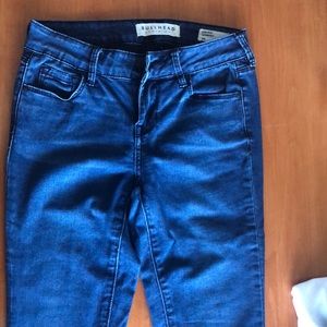 Bullhead skinny jeans